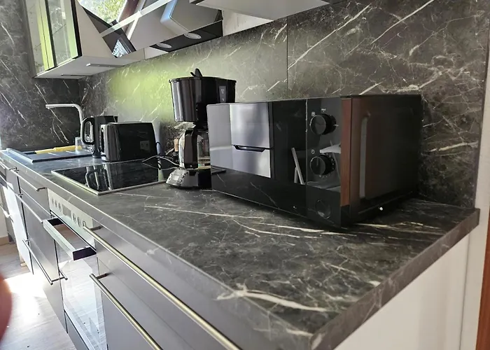 Apartman Modern And Quiet In